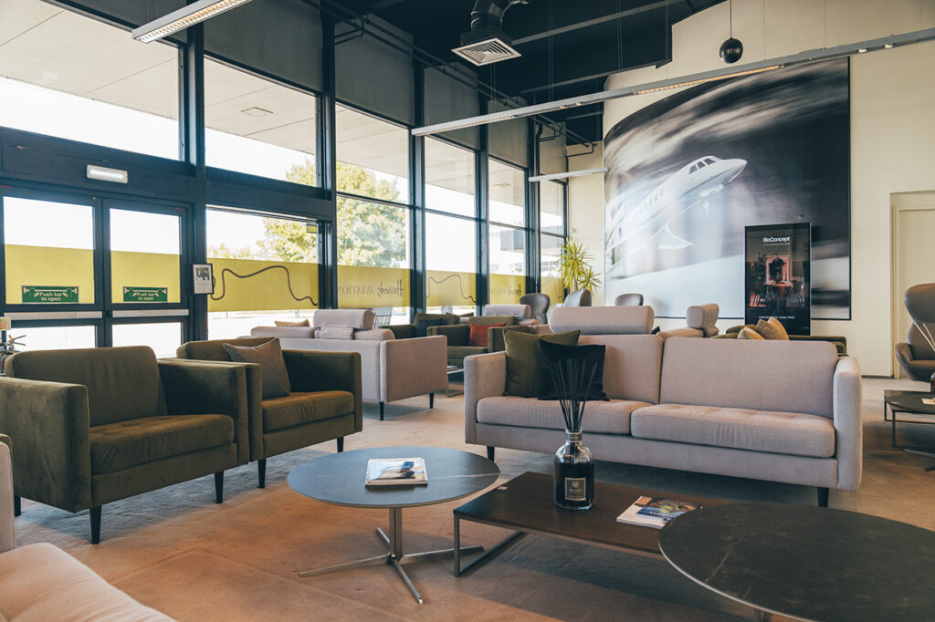 Harrods Aviation, Stanstead Interior