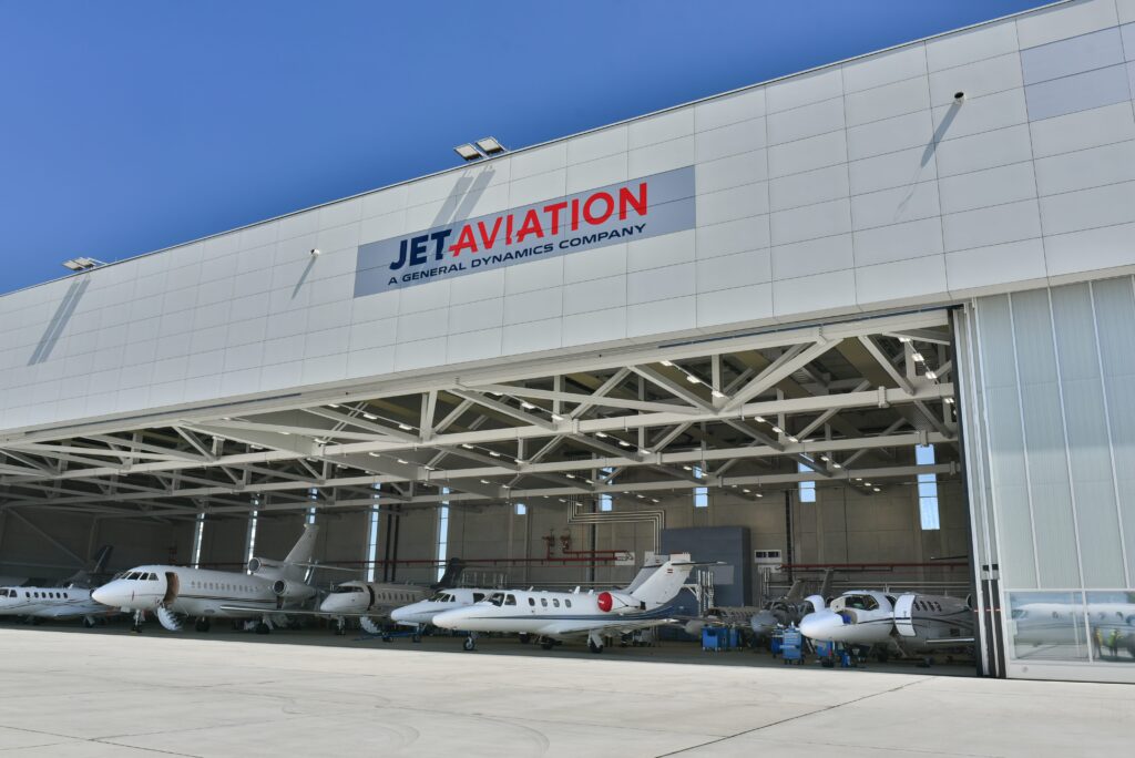 Jet Aviation – Vienna hangar