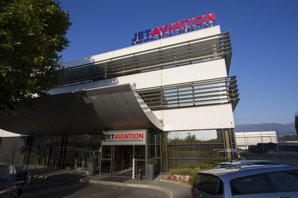 Jet Aviation – Geneva building