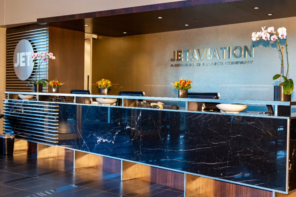 Aviation customer counter