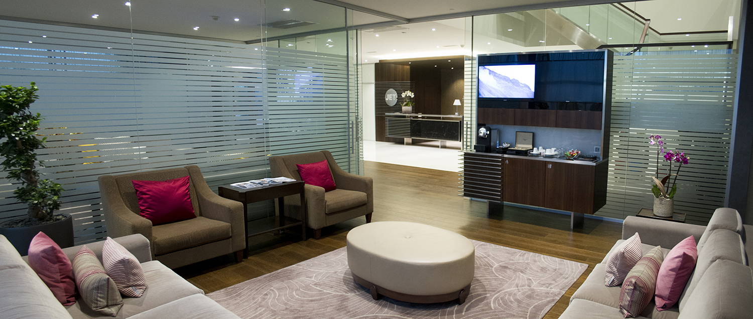 Jet Aviation – Geneva waiting room