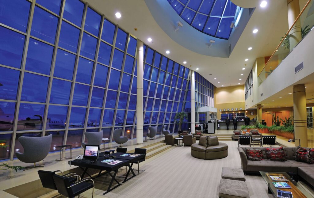 Skyservice FBO - Toronto lobby with seats