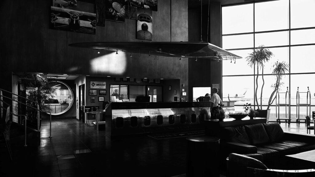 Lobby with two person